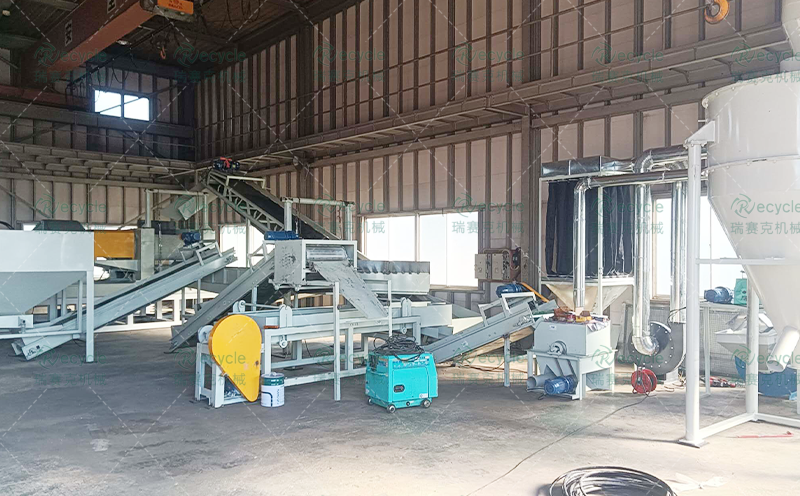 日本全自動輪胎破碎膠粉設備現場圖